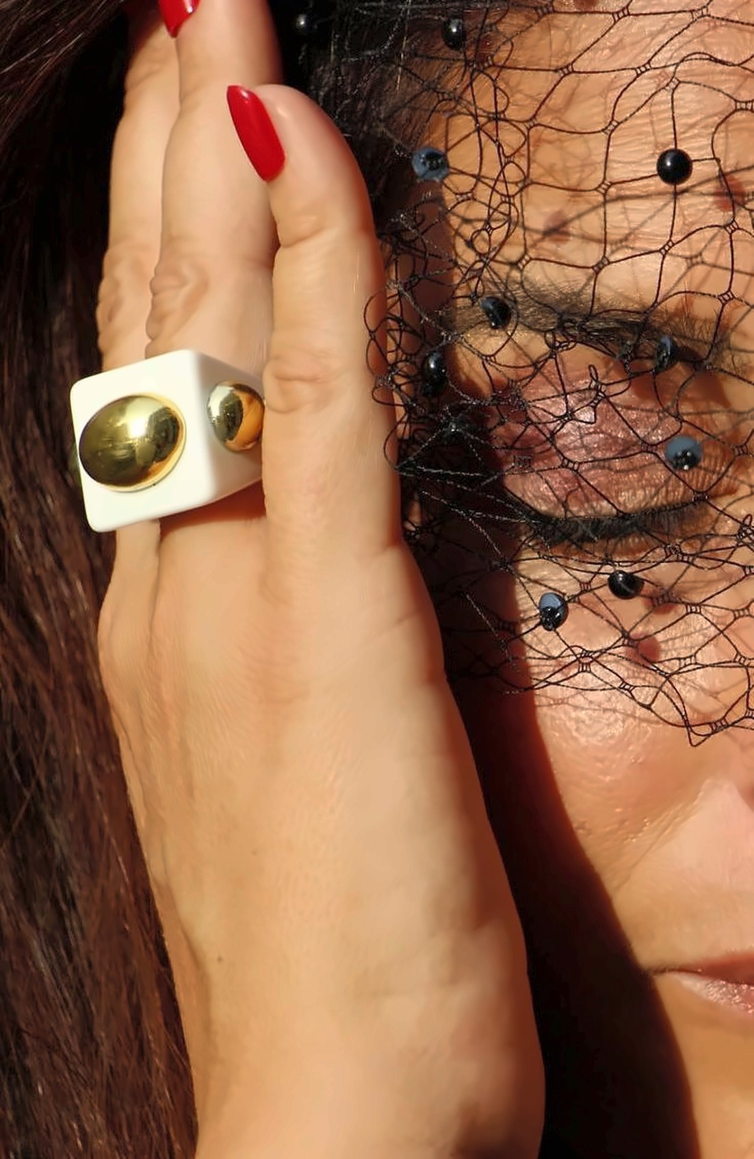 Détail : bague et voilette